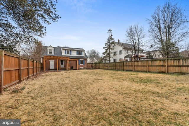 1420 CLEARVIEW AVE, Lancaster, PA 17601