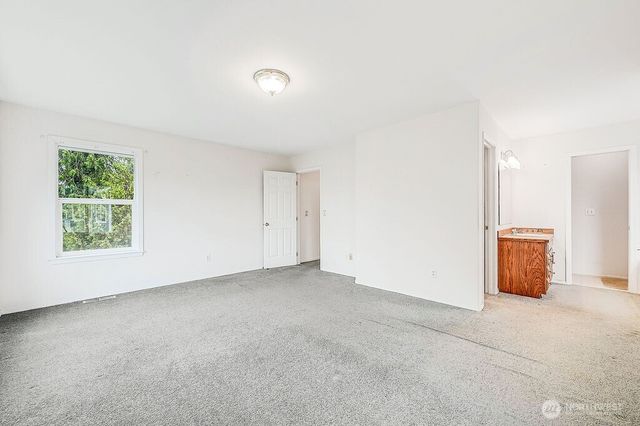 8259 SE O'Farrell Lane, Port Orchard, WA 98366