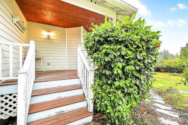 8259 SE O'Farrell Lane, Port Orchard, WA 98366