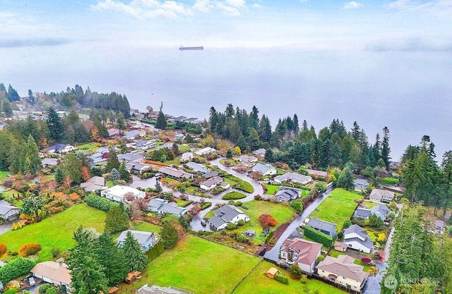 8259 SE O'Farrell Lane, Port Orchard, WA 98366