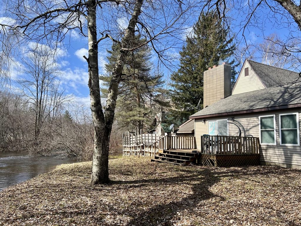 21134 Ceasar Drive, Marion, MI 49665