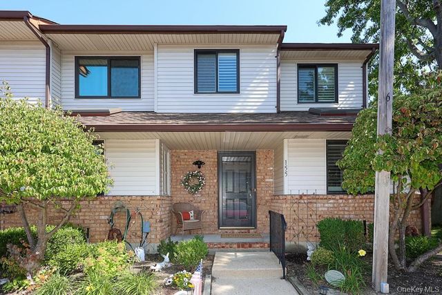155 Laurel Lane, Wantagh, NY 11793