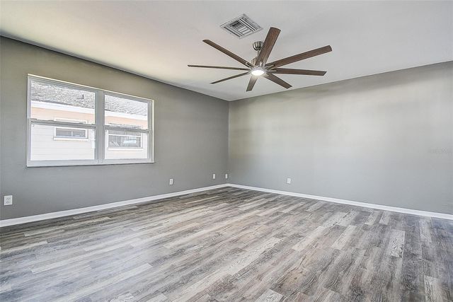 130 42ND AVENUE N, St Petersburg, FL 33703