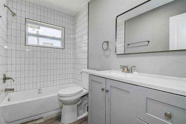 130 42ND AVENUE N, St Petersburg, FL 33703