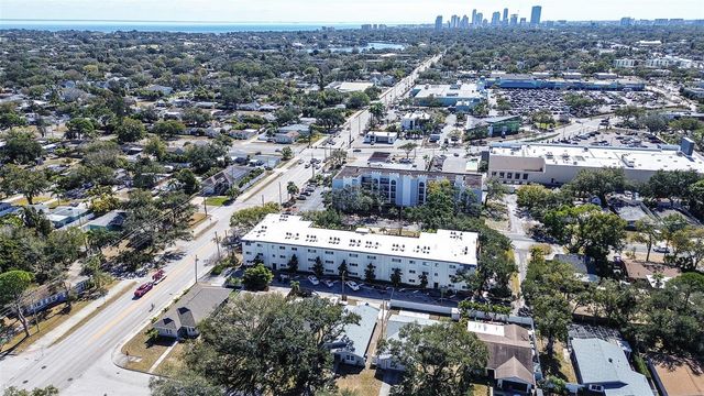 130 42ND AVENUE N, St Petersburg, FL 33703