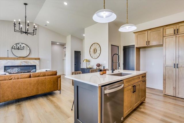 196 S Wellcrest Ct., Wichita, KS 67052