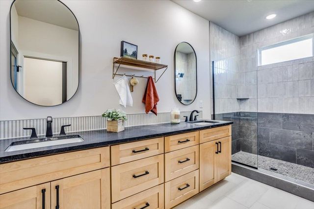 196 S Wellcrest Ct., Wichita, KS 67052