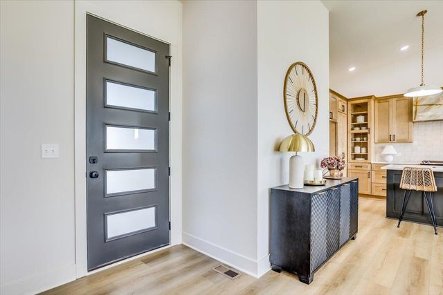 196 S Wellcrest Ct., Wichita, KS 67052