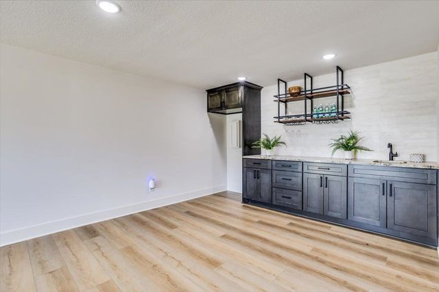 196 S Wellcrest Ct., Wichita, KS 67052