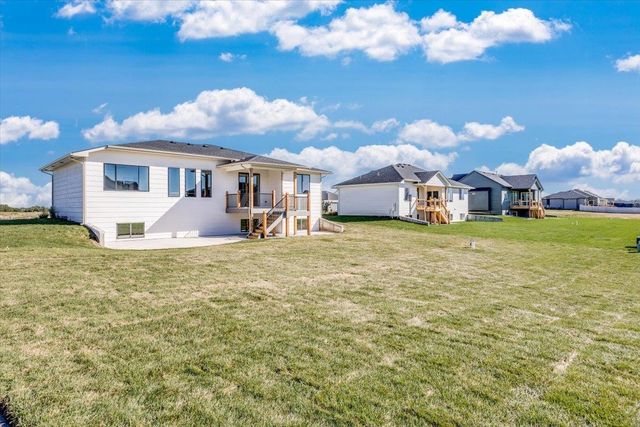 196 S Wellcrest Ct., Wichita, KS 67052