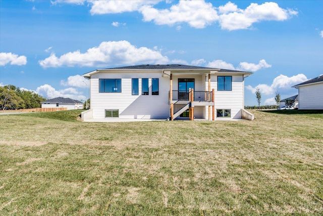 196 S Wellcrest Ct., Wichita, KS 67052