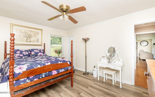 3519 Chenoweth Run Rd, Louisville, KY 40299