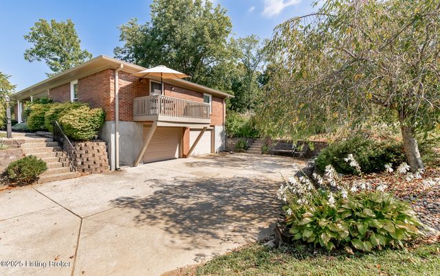 3519 Chenoweth Run Rd, Louisville, KY 40299