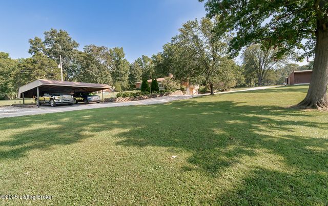 3519 Chenoweth Run Rd, Louisville, KY 40299