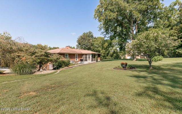 3519 Chenoweth Run Rd, Louisville, KY 40299