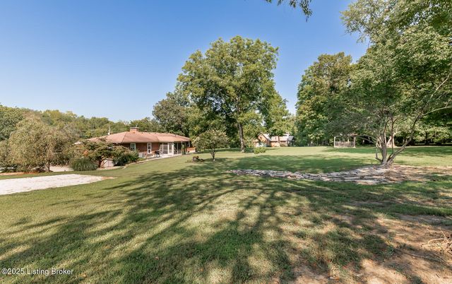 3519 Chenoweth Run Rd, Louisville, KY 40299
