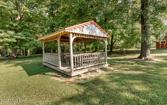 3519 Chenoweth Run Rd, Louisville, KY 40299