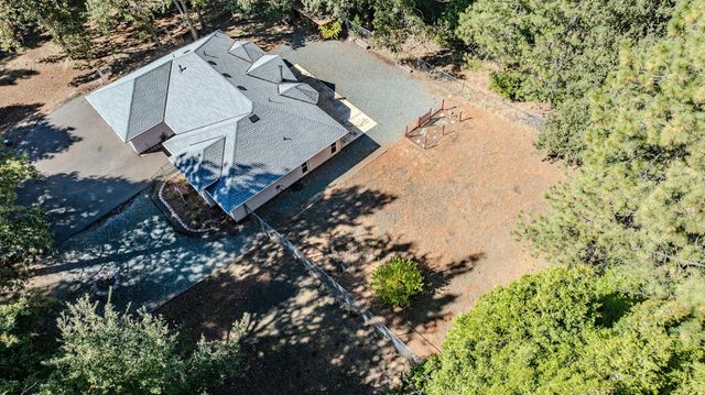 16689 Silver Pine Rd, Pioneer, CA 95666