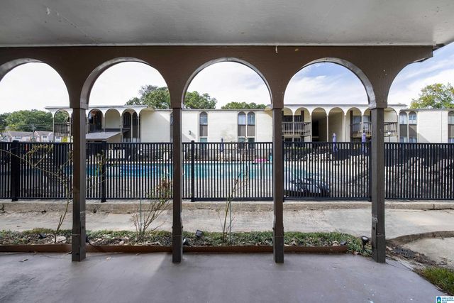 3017 Massey Rd Apt C, Vestavia Hills, AL 35216