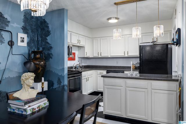 3017 Massey Rd Apt C, Vestavia Hills, AL 35216