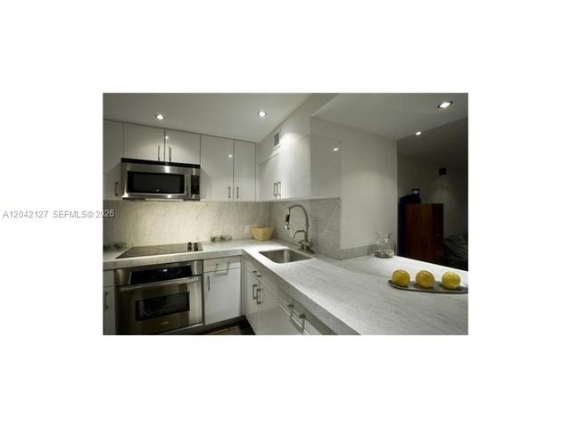1000 WEST AVE 318, Miami Beach, FL 33139