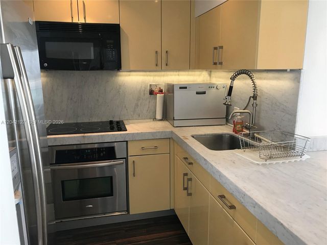 1000 WEST AVE 318, Miami Beach, FL 33139