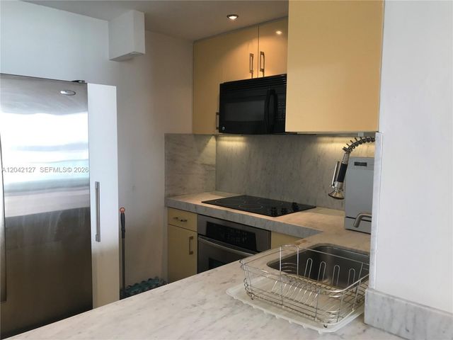 1000 WEST AVE 318, Miami Beach, FL 33139