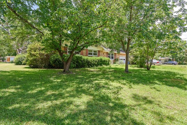 803 Dogwood Trl, Dothan, AL 36301