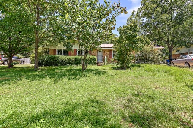 803 Dogwood Trl, Dothan, AL 36301