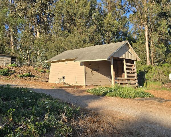 17329 Mcguffie Road, Salinas, CA 93907