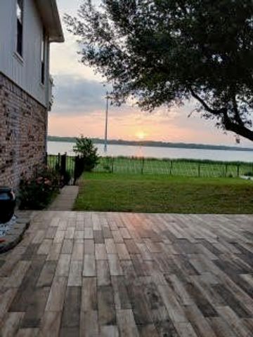 3306 Bluffview Drive, Garland, TX 75043