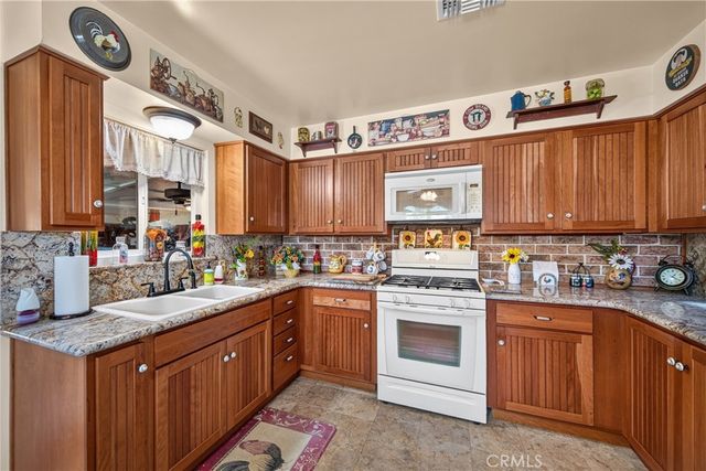 34249 AVENUE H, Yucaipa, CA 92399