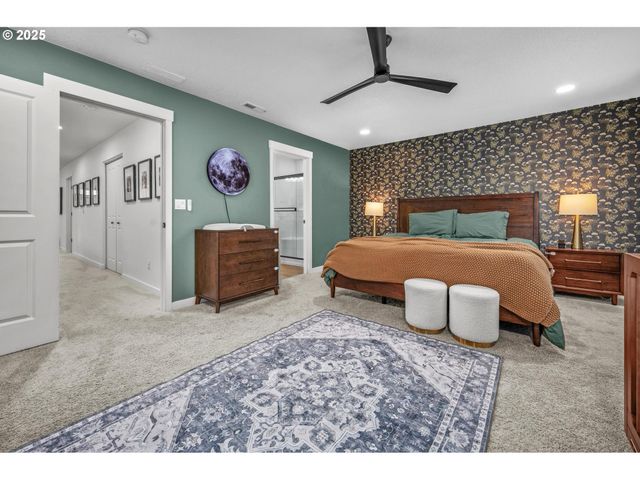 2427 S LINDEN St, Cornelius, OR 97113