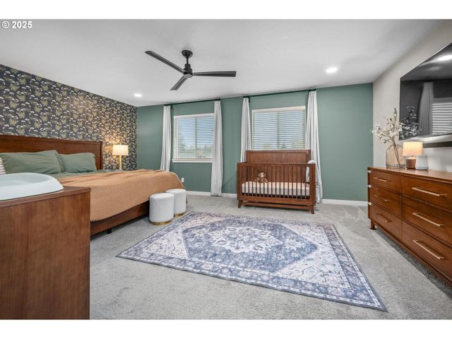 2427 S LINDEN St, Cornelius, OR 97113