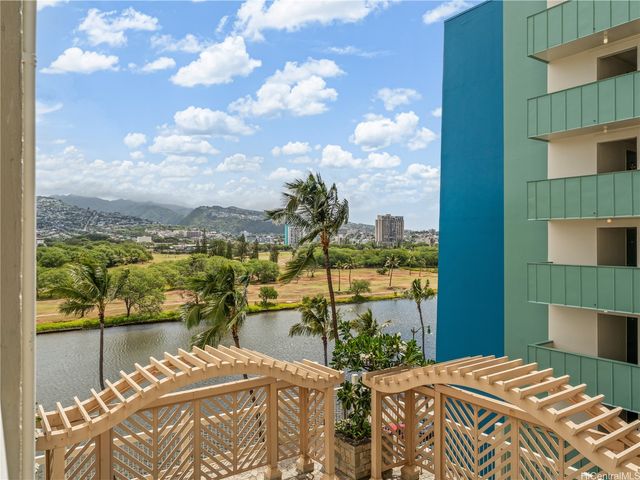445 Seaside Avenue 701, Honolulu, HI 96815