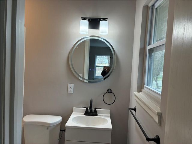 1910 S Lees Summit Road, Independence, MO 64050