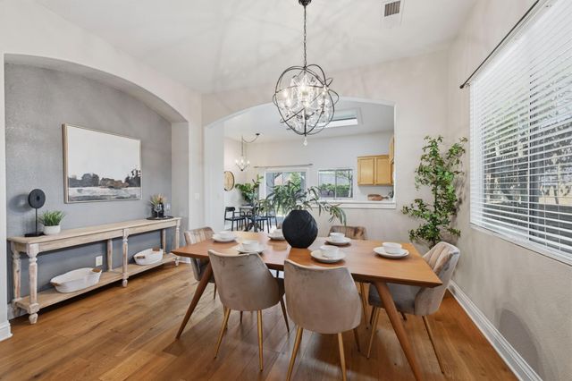 6710 Magnolia Way, Rocklin, CA 95765