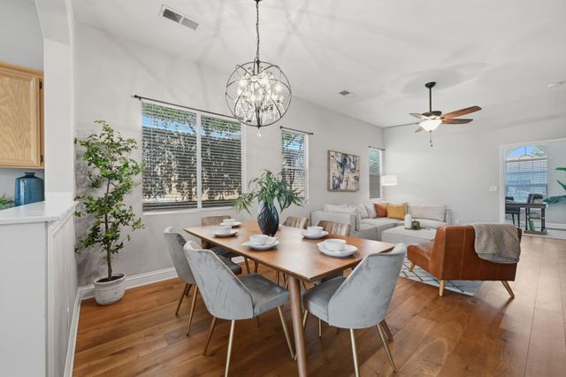 6710 Magnolia Way, Rocklin, CA 95765