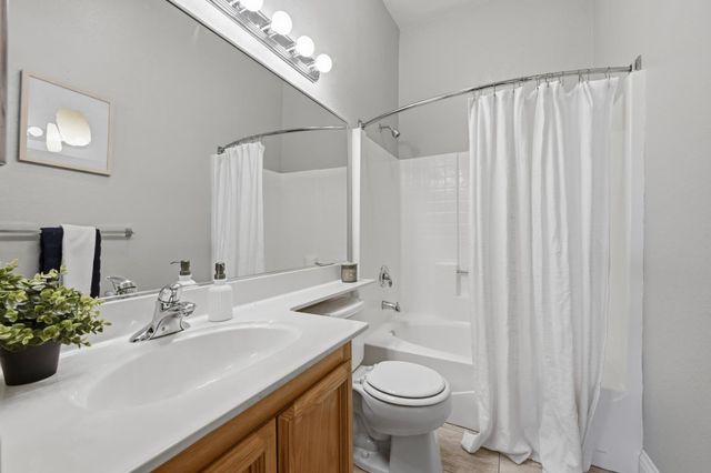 6710 Magnolia Way, Rocklin, CA 95765