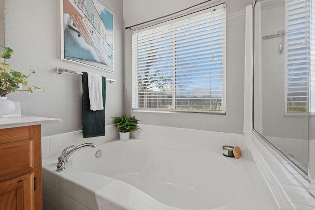 6710 Magnolia Way, Rocklin, CA 95765