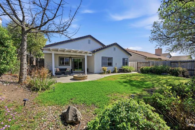 6710 Magnolia Way, Rocklin, CA 95765