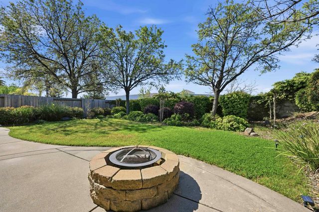 6710 Magnolia Way, Rocklin, CA 95765