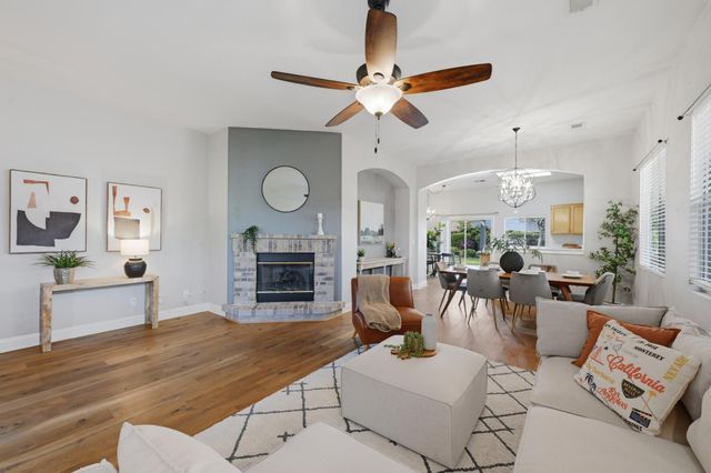 6710 Magnolia Way, Rocklin, CA 95765