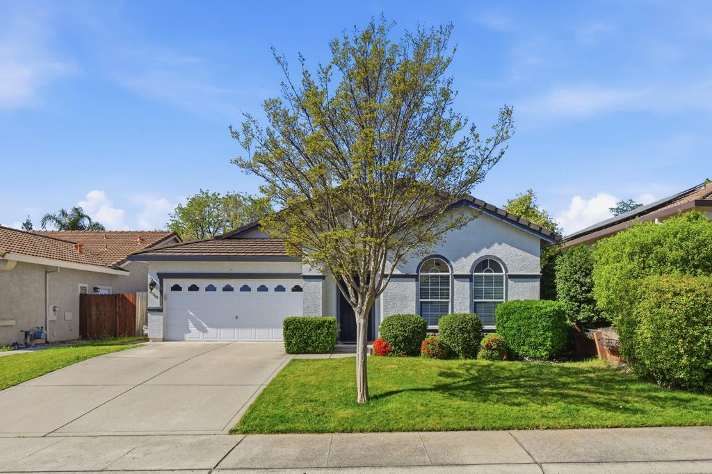 6710 Magnolia Way, Rocklin, CA 95765