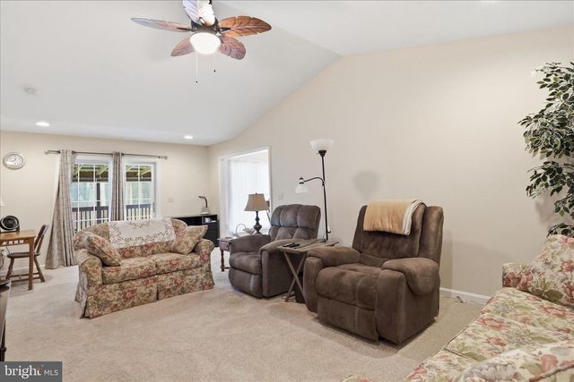 6503 MOUNTAIN DRIVE RD, Chambersburg, PA 17202