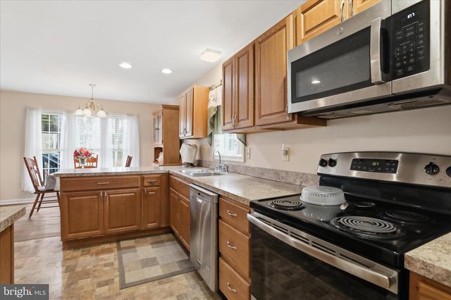6503 MOUNTAIN DRIVE RD, Chambersburg, PA 17202