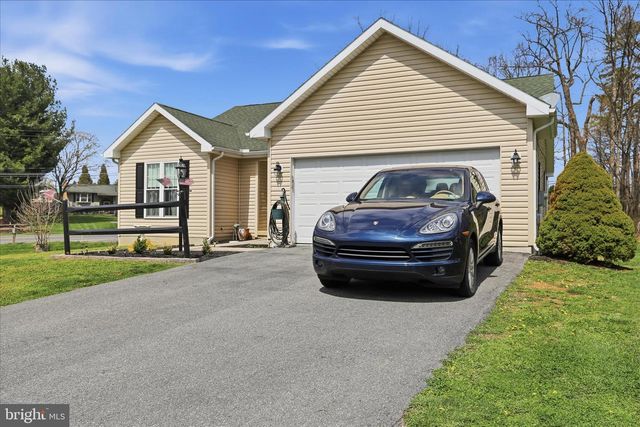 6503 MOUNTAIN DRIVE RD, Chambersburg, PA 17202