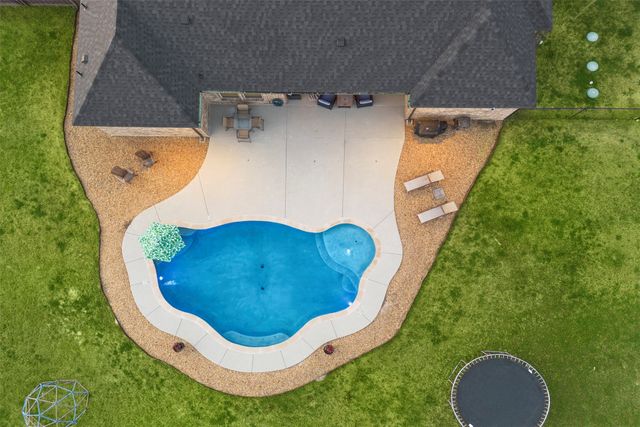 331 Crosswind Drive, Waxahachie, TX 75167