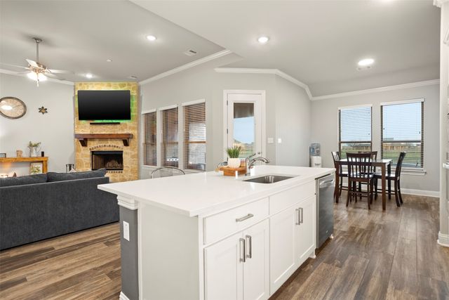 331 Crosswind Drive, Waxahachie, TX 75167