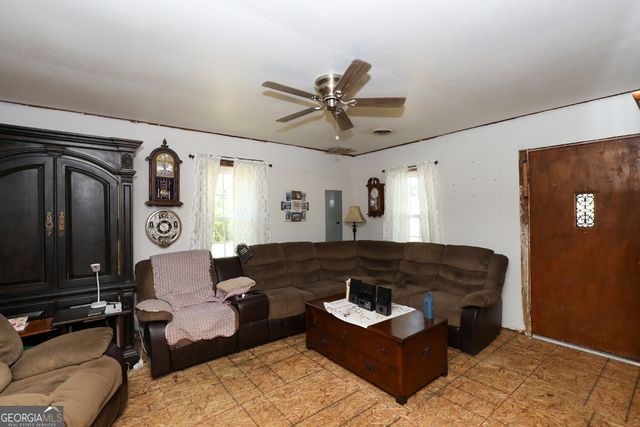 651 S Jackson Street, Hartwell, GA 30643